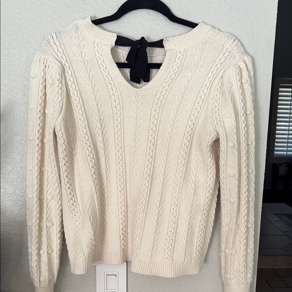 Elegant Cream Cable Knit Sweater with Bow in Back - Picture 2 of 4